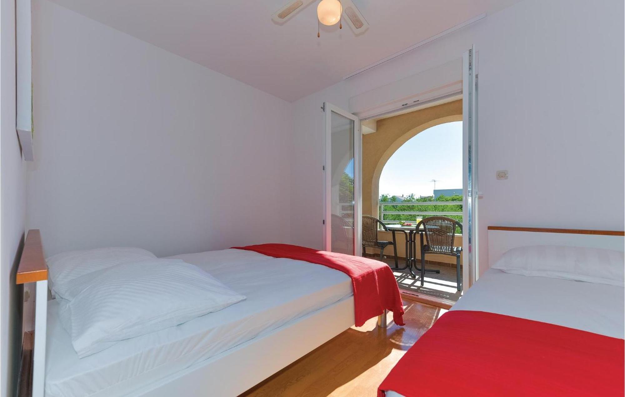 Gorgeous Apartment In Vodice With Kitchen المظهر الخارجي الصورة
