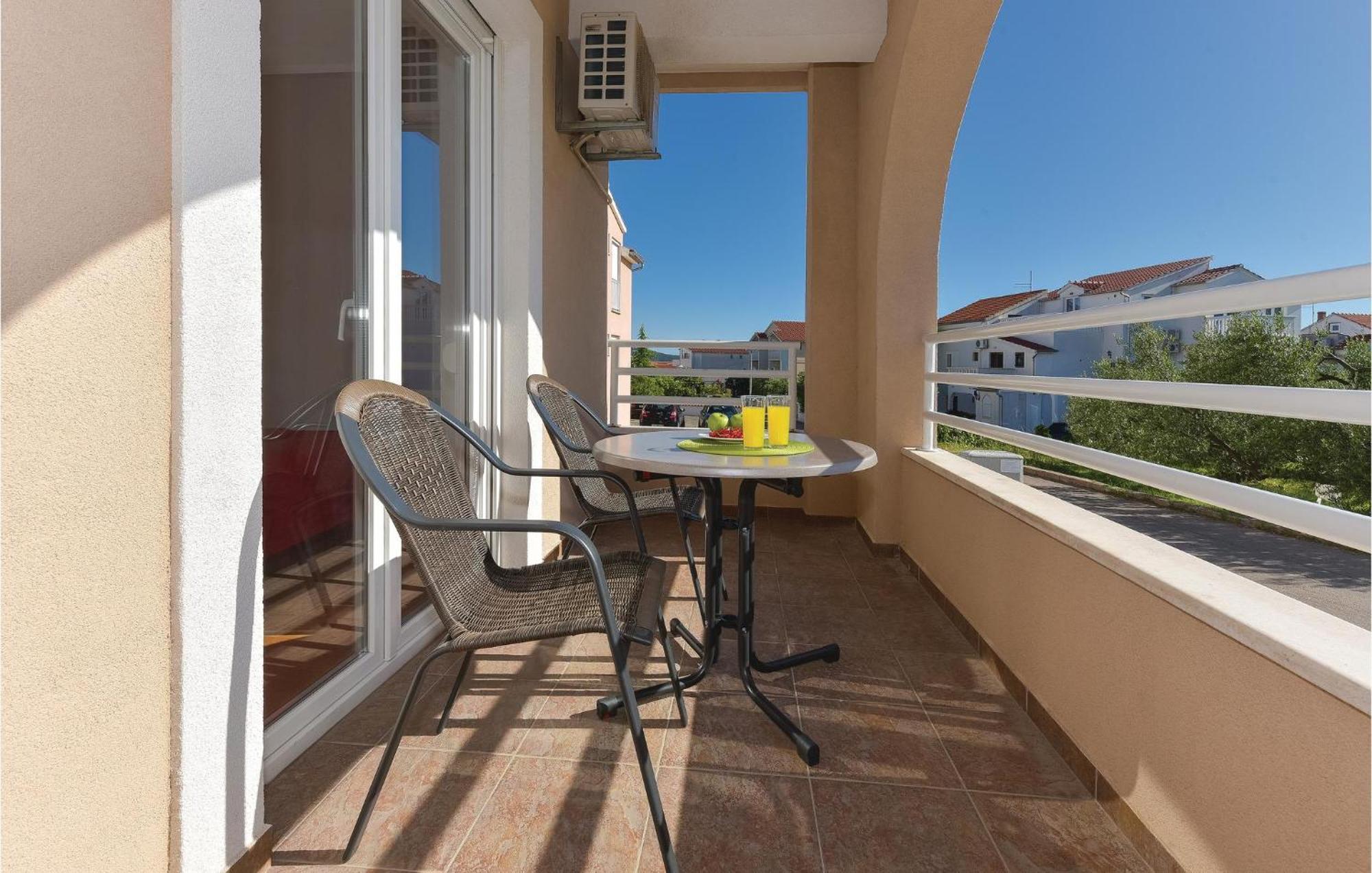 Gorgeous Apartment In Vodice With Kitchen المظهر الخارجي الصورة