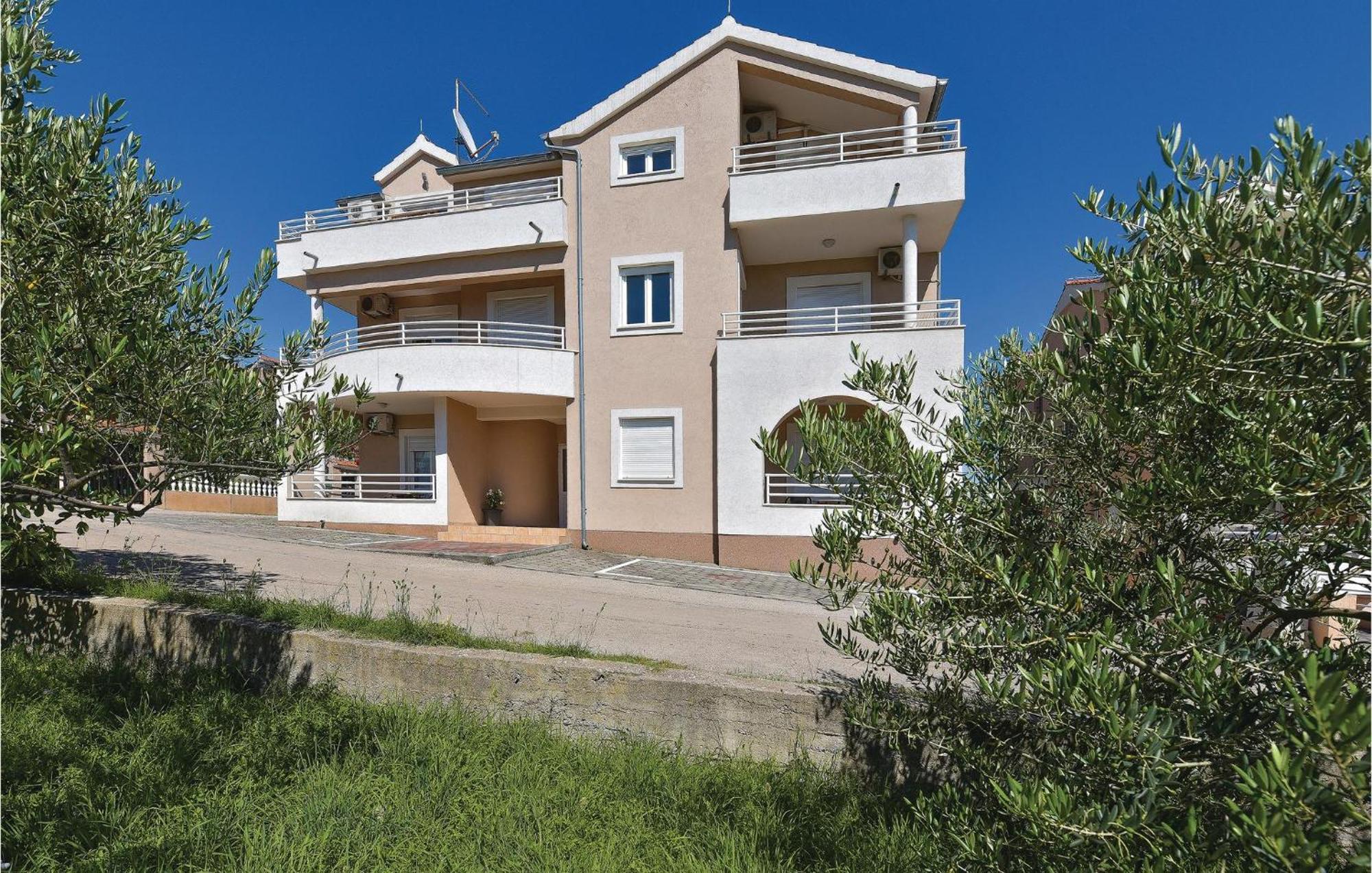 Gorgeous Apartment In Vodice With Kitchen المظهر الخارجي الصورة